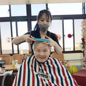 115.03.25 寶島義剪車~十分有型髮型設計